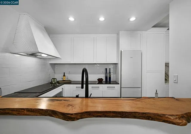3rd image of 200 Norris Cyn Pl, San Ramon, CA 94583