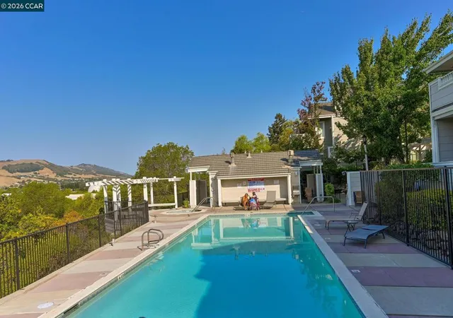 2nd image of 200 Norris Cyn Pl, San Ramon, CA 94583
