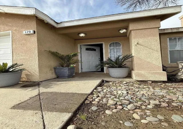 Homes for sale in Coalinga, CA | 170 Willow Springs Ave, Coalinga, CA 93210 | MLS# ML82050034