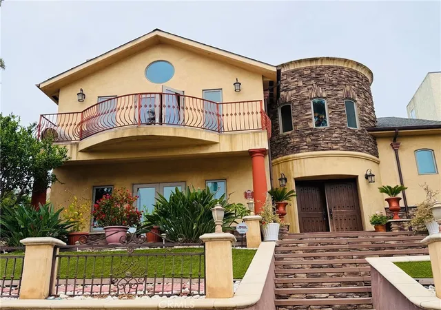 1st image of 116 Termino, Long Beach, CA 90803 | MLS# OC26123728
