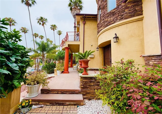 2nd image of 116 Termino, Long Beach, CA 90803 | MLS# OC26123728