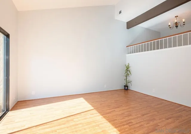 3rd image of 3286 Caminito Eastbluff #114, La Jolla, CA 92037 | MLS# 260013771SD