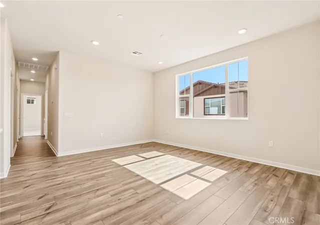 2nd image of 36142 Domingo Ave, Murrieta, CA 92563