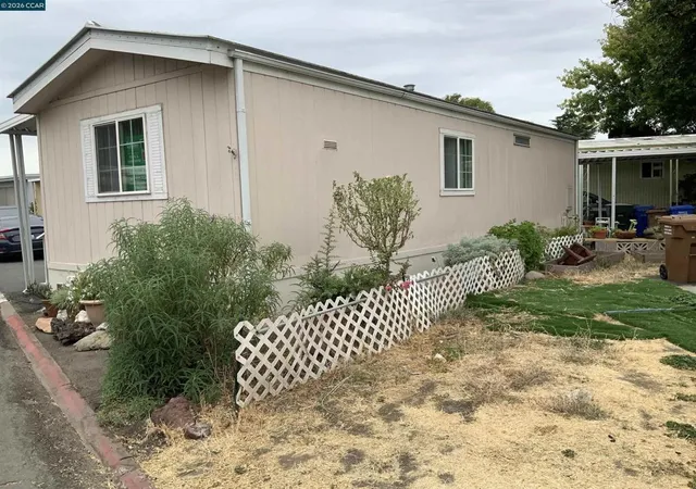 Photo 2 of Manufactured home for sale at 66 The Trees Dr, Concord, CA 94518 | MLS# 41137535 | Listing updated on 2026-09-13