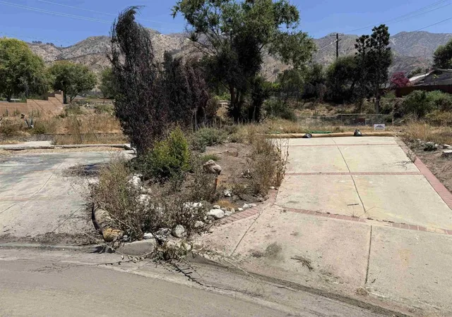 Photo 3 of Sale Pending at 428 Parkman, Altadena, CA 91001 | MLS# 260013783SD | Listing updated on 2026-09-03