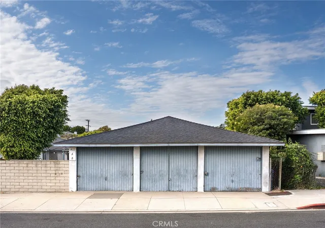 Homes for sale in Manhattan Beach, CA | 1417 Manhattan Beach, Manhattan Beach, CA 90266 | MLS# SB26119890