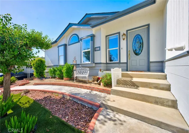 Homes for sale in Murrieta, CA | 38012 Calle Quedo, Murrieta, CA 92563 | MLS# SW26124021