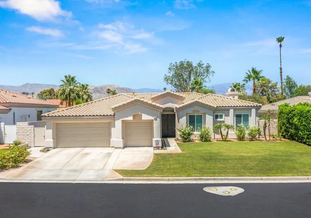 Photo 2 of Single family home for sale at 44163 Yucca Dr, Indian Wells, CA 92210 | MLS# 219148903DA | Listing updated on 2026-10-05