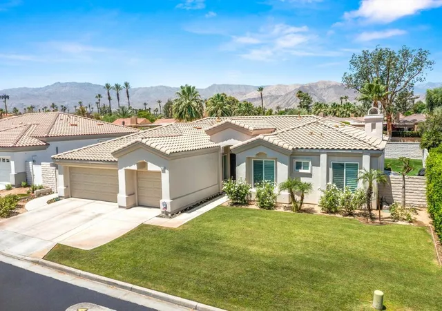 Photo 3 of Single family home for sale at 44163 Yucca Dr, Indian Wells, CA 92210 | MLS# 219148903DA | Listing updated on 2026-10-05