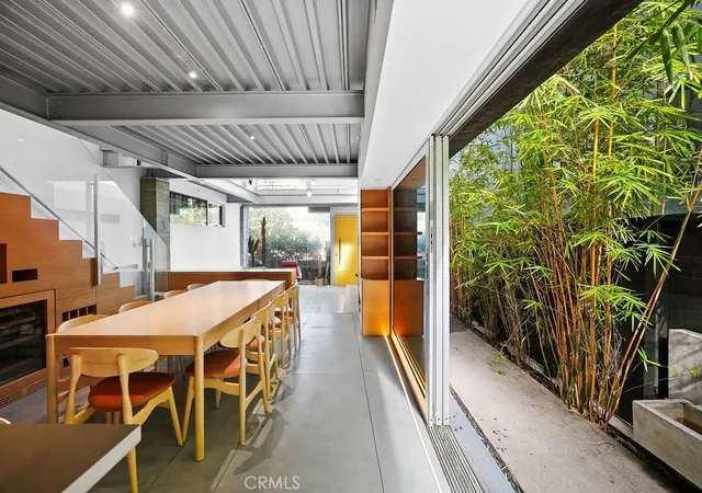 5th image of 304 Grand Blvd, Venice, CA 90291 | MLS# OC26124040