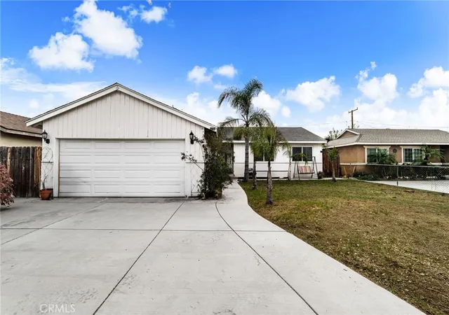Photo 3 of Sale Pending at 16591 Barbee St, Fontana, CA 92336 | MLS# SR26119675 | Listing updated on 2026-09-12