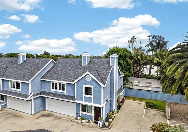 Homes for sale in Costa Mesa, CA | 133 Cecil Pl #D, Costa Mesa, CA 92627 | MLS# SW26123967