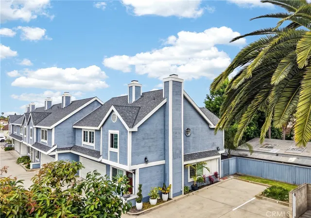 Homes for sale in Costa Mesa, CA | 133 Cecil Pl, Costa Mesa, CA 92627