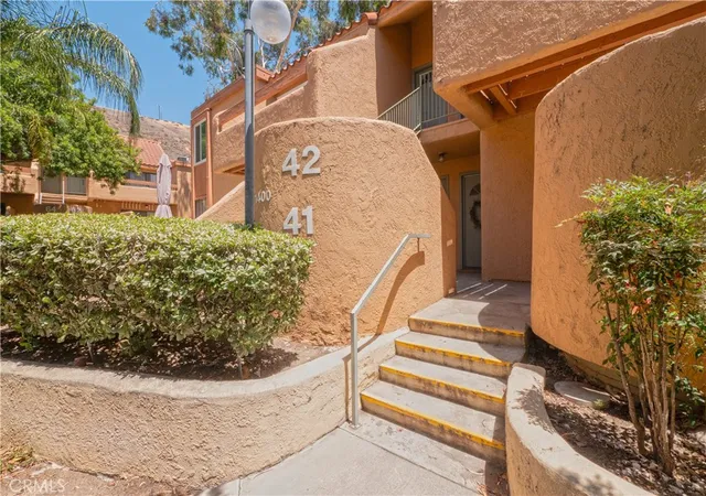 Condo for sale at 1400 Edgehill Rd #42, San Bernardino, CA 92405 | MLS# IG26120176