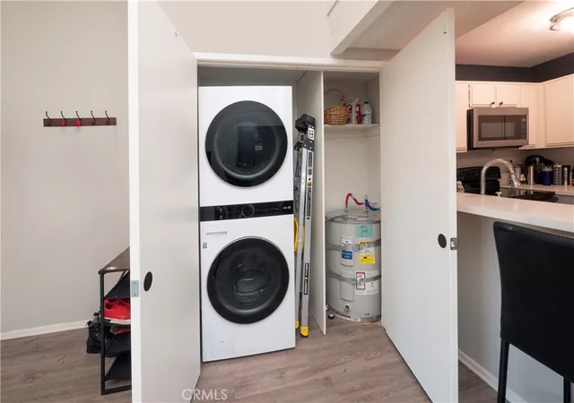 Listing Photo 5 - Condo for sale in building located at 1400 Edgehill Rd, San Bernardino, CA 92405 - Unit #42