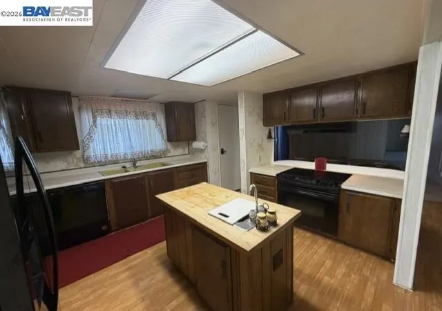 3rd image of 27937 Pueblo Calle, Hayward, CA 94545 | MLS# 41137545