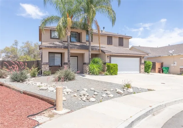 Photo 3 of Sale Pending at 24861 Loire Ct, Hemet, CA 92544 | MLS# SW26124064 | Listing updated on 2026-10-07