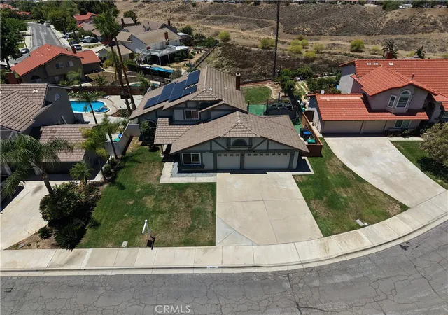 Photo 3 of Single family home for sale at 10462 Sagecrest, Moreno Valley, CA 92557 | MLS# CV26116570 | Listing updated on 2026-09-26