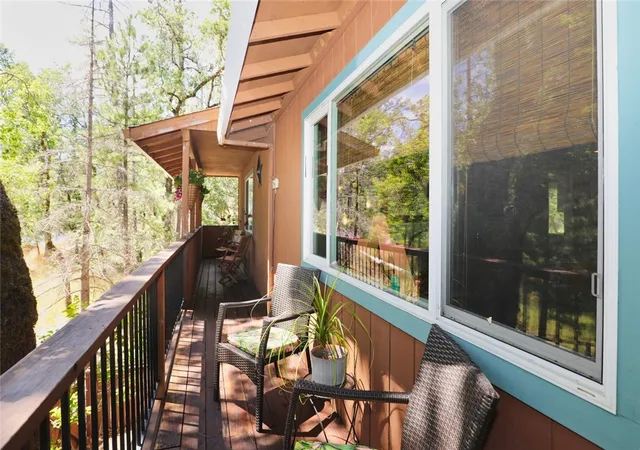 Photo 3 of Single family home for sale at 9712 Harrington Flt, Cobb, CA 95426 | MLS# LC26122168 | Listing updated on 2026-09-21