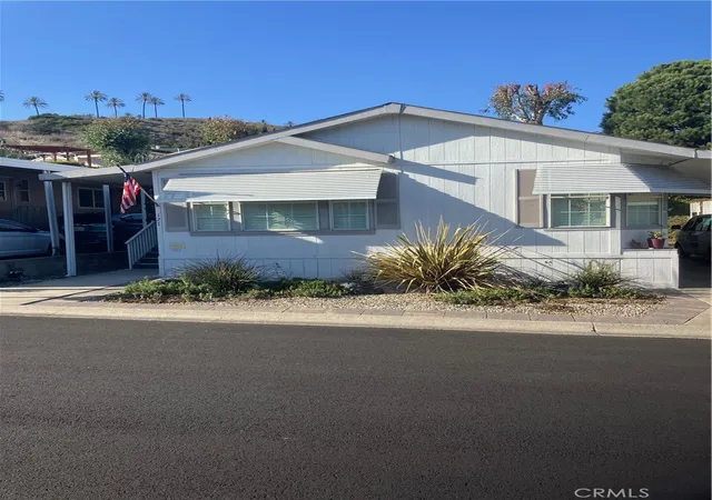 Photo 3 of Manufactured home for sale at 27703 Ortega Hwy #127, San Juan Capistrano, CA 92675 | MLS# OC26121600 | Listing updated on 2026-10-06