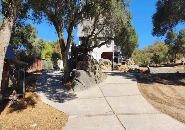 2nd image of 29348 Vine Dr, Campo, CA 91906 | MLS# PTP2604391