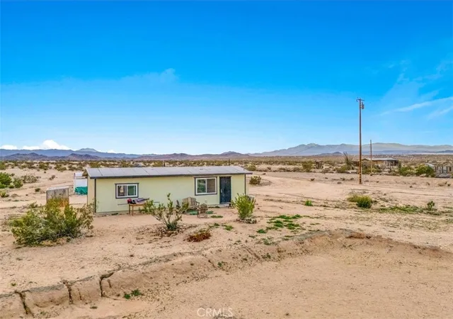 Homes for sale in 29 Palms, CA | 67550 Del Oro Rd, 29 Palms, CA 92277 | MLS# JT26124175