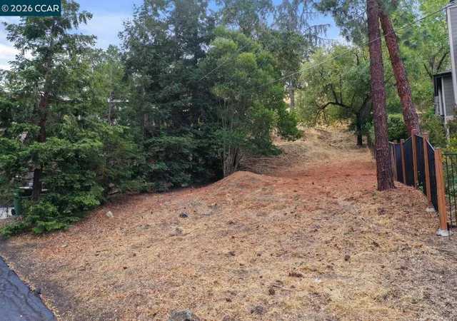 3rd image of 457 Summit Rd, Walnut Creek, CA 94598 | MLS# 41137554
