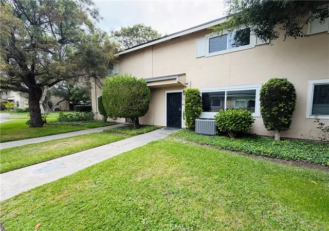 Photo 1 of Condo for sale at 630 S Knott #54, Anaheim, CA 92804 | MLS# OC26114814 | Listing updated on 2026-10-05