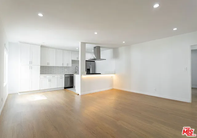 Homes for sale in Santa Monica, CA | 2313 5th St #2, Santa Monica, CA 90405 | MLS# 26844513
