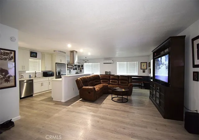 4th image of 55524 Yucca Trl #65, Yucca Valley, CA 92284 | MLS# JT26124238