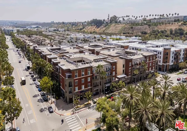 Homes for sale in Playa Vista, CA | 6020 Seabluff Dr #416, Playa Vista, CA 90094 | MLS# 26844005