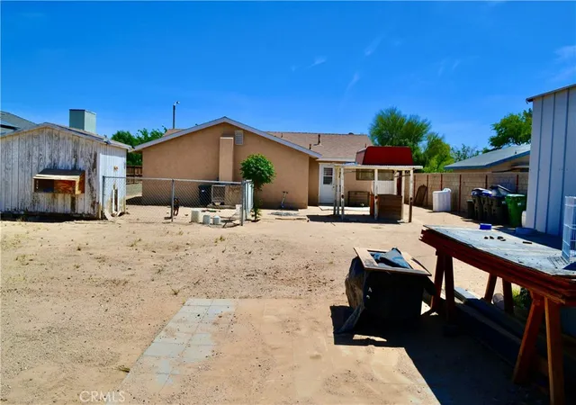 Photo 2 of Single family home for sale at 809 S Sunset, Ridgecrest, CA 93555 | MLS# SR26124393 | Listing updated on 2026-06-09