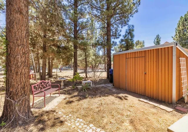 33rd image of 952 D, Big Bear City, CA 92314 | MLS# IG26124060
