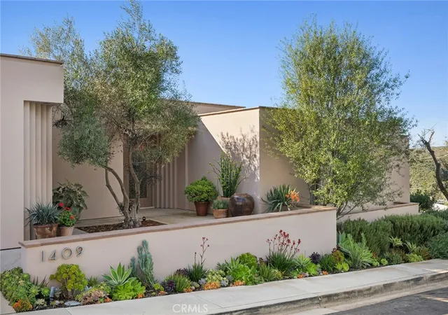 Photo 3 of Single family home for sale at 1409 Samoa Way, Laguna Beach, CA 92651 | MLS# LG26124388 | Listing updated on 2026-09-10