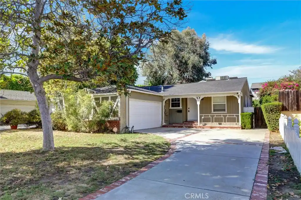 Single family home for sale at 15123 Killion St, Sherman Oaks, CA 91411 | MLS# SR26124460