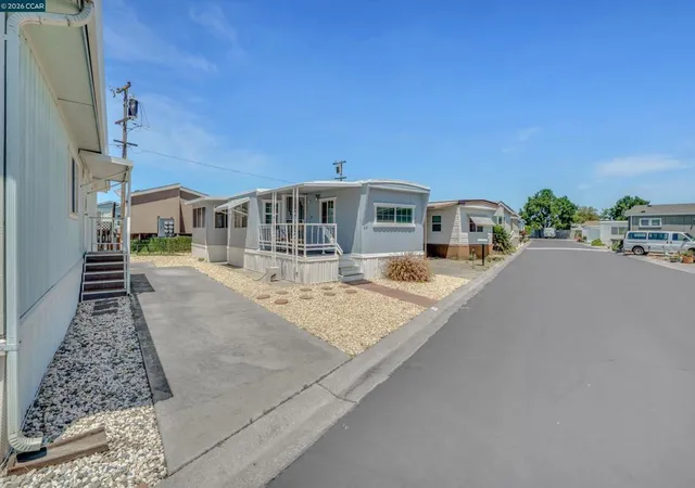 Homes for sale in Oakley, CA | 50 Cayuga Street, Oakley, CA 94561 | MLS# 41137576