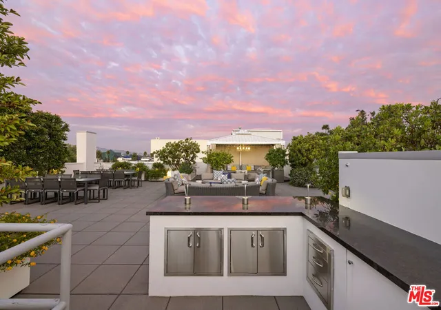 3rd image of 450 N Palm Dr #507, Beverly Hills, CA 90210 | MLS# 26844155