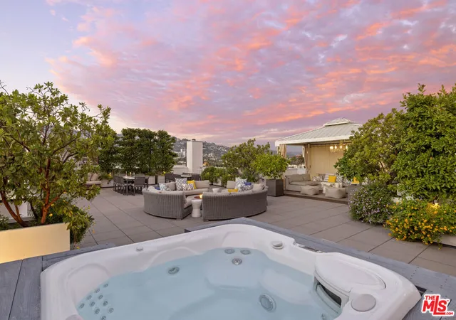 4th image of 450 N Palm Dr #507, Beverly Hills, CA 90210 | MLS# 26844155
