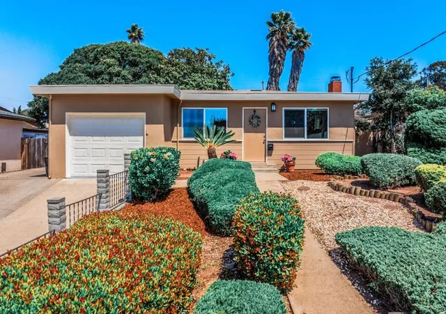 Homes for sale in Seaside, CA | 1072 Carson St, Seaside, CA 93955 | MLS# ML82050204