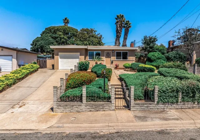 Homes for sale in Seaside, CA | 1072 Carson St, Seaside, CA 93955 | MLS# ML82050204