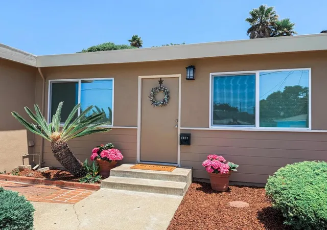 Homes for sale in Seaside, CA | 1072 Carson St, Seaside, CA 93955 | MLS# ML82050204