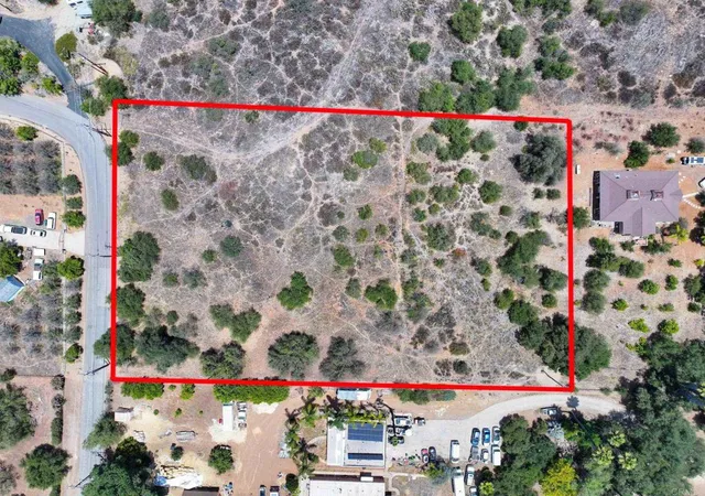 1st image of 29348 Mac Tan Rd, Valley Center, CA 92082 | MLS# NDP2605507