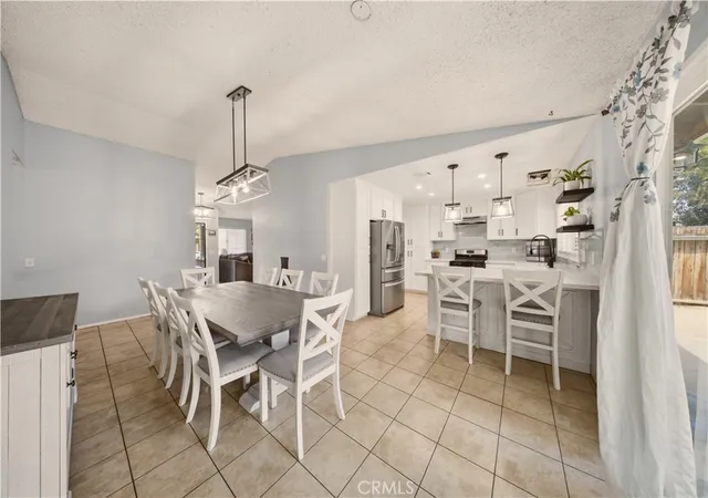 5th image of 1011 Lightcap, Lancaster, CA 93535 | MLS# SR26124594