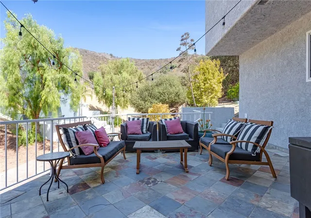 Photo 3 of Single family home for sale at 20906 Almazan Rd, Woodland Hills, CA 91364 | MLS# SB26123952 | Listing updated on 2026-06-09