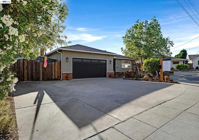 Homes for sale in Livermore, CA | 325 Polk Way, Livermore, CA 94550 | MLS# 41137594