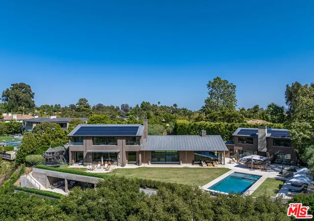 Photo 1 of Mansion for sale at 859 Woodacres Rd, Santa Monica, CA 90402 | MLS# 26844605 | Listing updated on 2026-06-16
