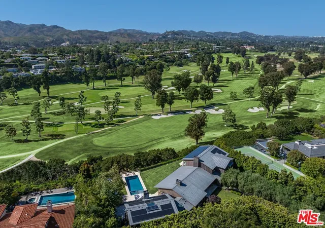 Photo 3 of Mansion for sale at 859 Woodacres Rd, Santa Monica, CA 90402 | MLS# 26844605 | Listing updated on 2026-06-16