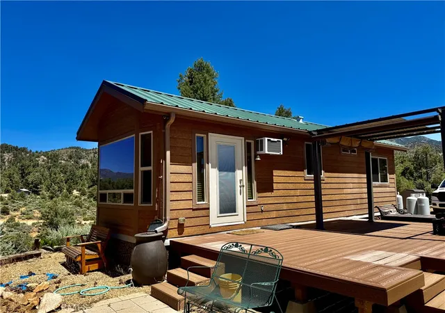 Photo 2 of Manufactured home for sale at 98417 Sierra Meadows Rd, Inyokern, CA 93527 | MLS# CV26124178 | Listing updated on 2026-09-29