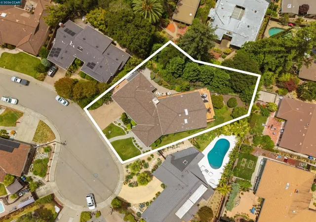Homes for sale in Castro Valley, CA | 16985 Lamont Ct, Castro Valley, CA 94546 | MLS# 41137603