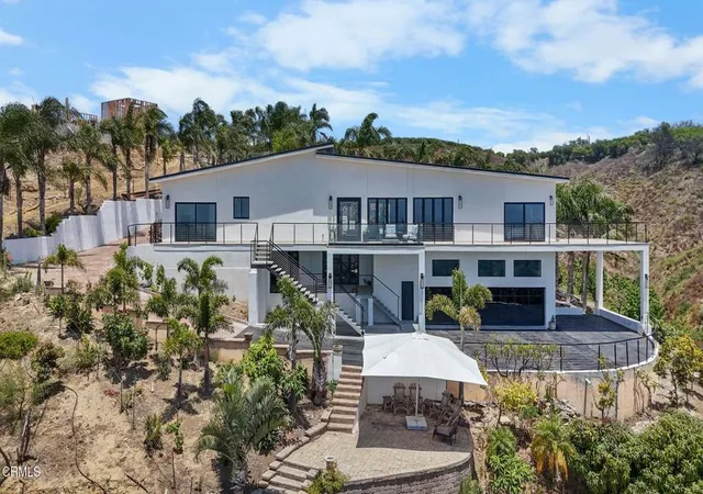 Single family home for sale at 6498 Ridgecrest Ln, Somis, CA 93066 | MLS# V1-36877